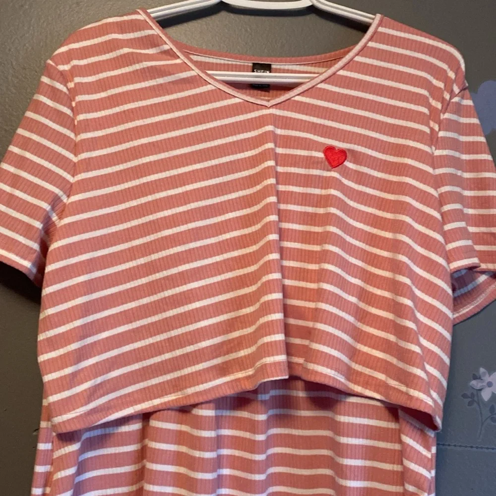 ❤️Maternity-Brand new WOT maternity and nursing top. - Picture 2 of 5